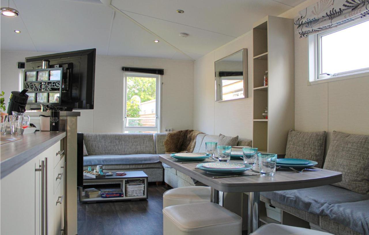 Beach Home Workum Bagian luar foto